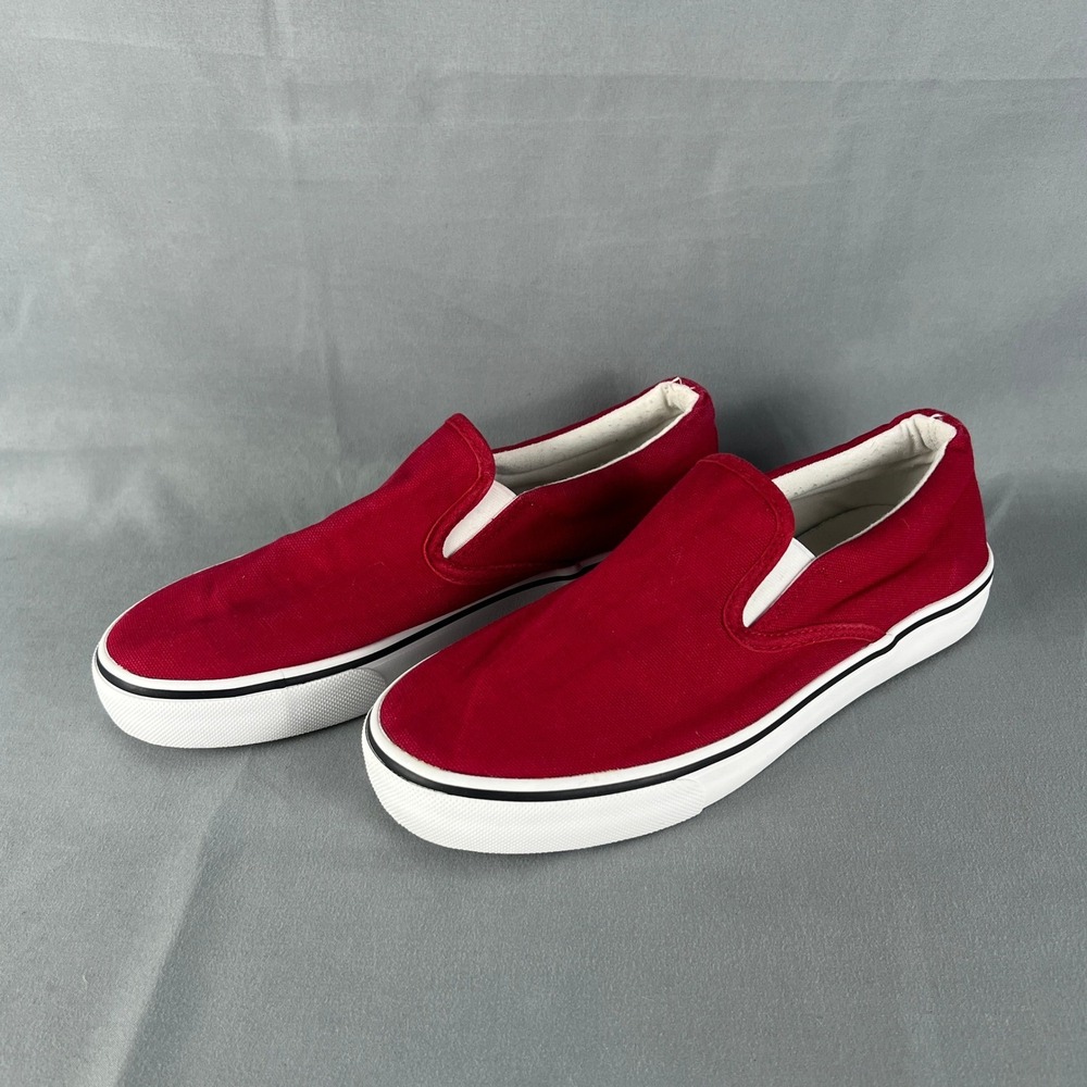 Womens Low Top Sneakers 8 Red White Upper Canvas Classic Fit Lightweight Slip On
